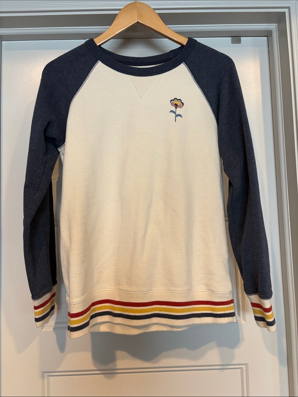 Burton Cream and Navy Raglan Sweatshirt with Striped Hem